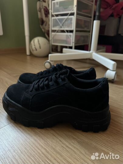 Ботинки женские 40 р. Zara