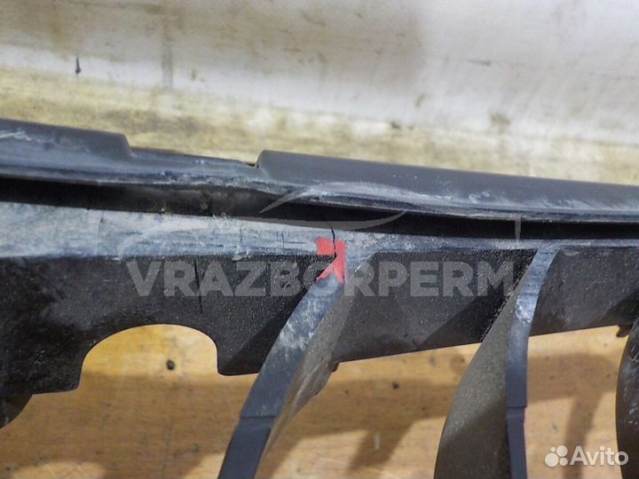 Кронштейн бампера заднего центарльный VW Touareg