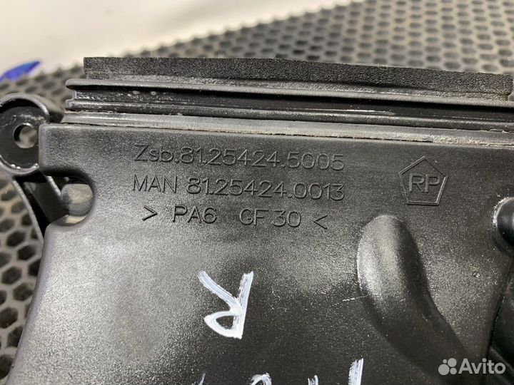 Крышка кабельной шахты Man TGA, Man TGS, Man TGX