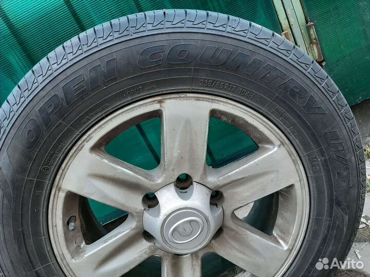 Toyo Open Country U/T 235/65 R17