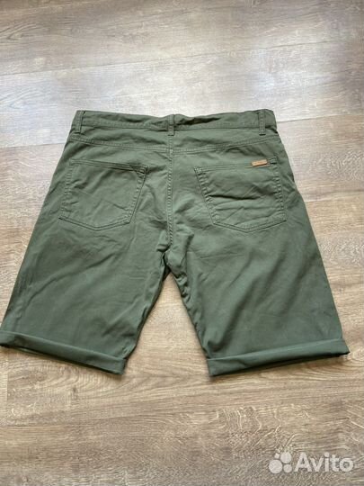 Шорты Carhartt WIP