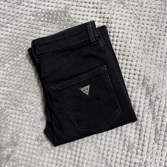 Джинсы женские guess