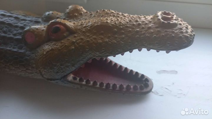 Игрушка крокодил