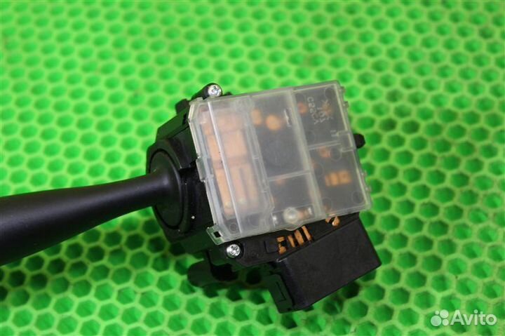 Блок подрулевых переключателей Toyota Vitz SCP10