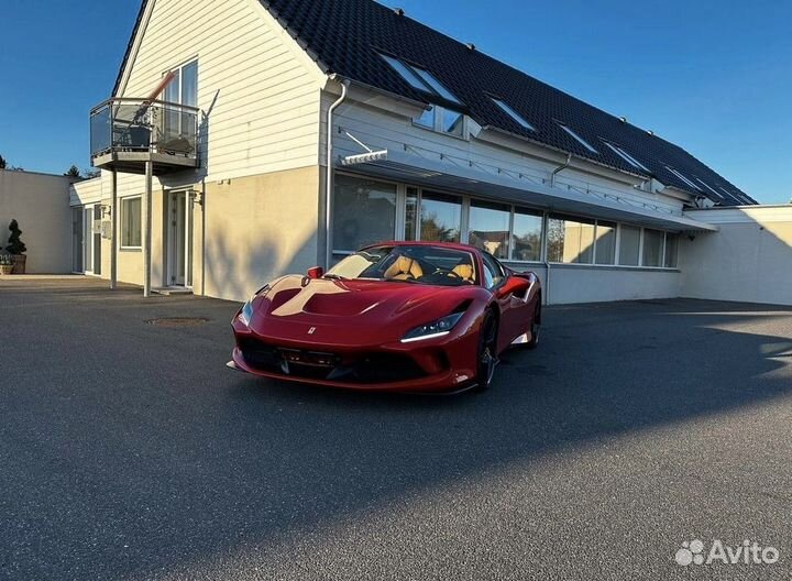 Ferrari F8 Tributo 3.9 AMT, 2021, 14 600 км