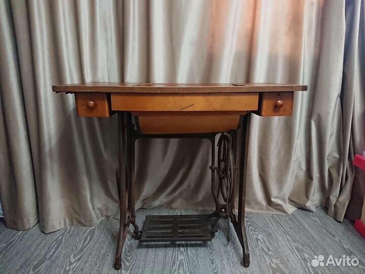 Швейная машина Подольск