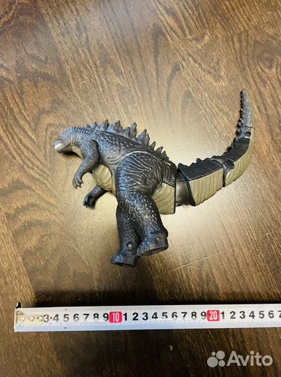 Фигурка Годзиллы