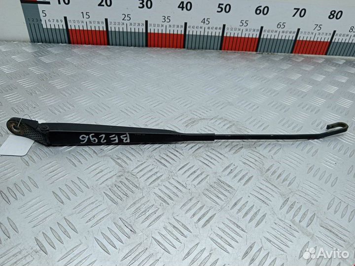 Щеткодержатель (поводок стеклоочистителя, дворник)