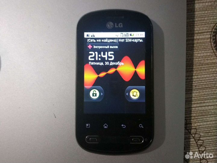 Телефон LG