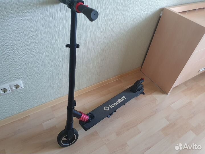 Электросамокат iconBIT Kick Scooter C60