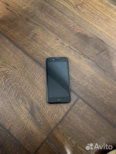 iPhone 7, 32 ГБ