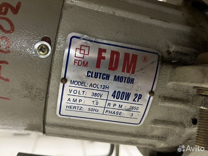 Проиышленная швейная машина