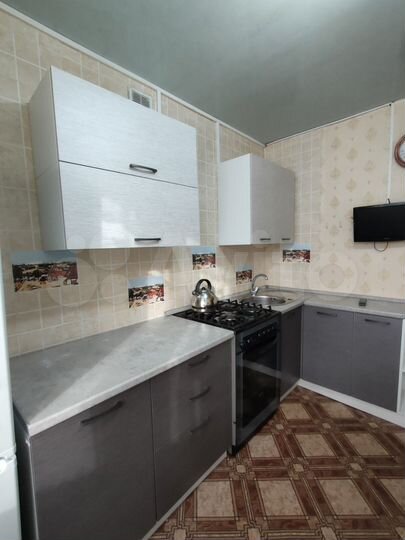 2-к. квартира, 60 м², 9/9 эт.