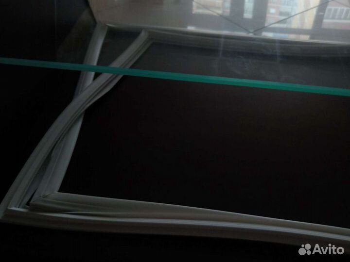 Резина, резинка, уплотнитель на холодильник