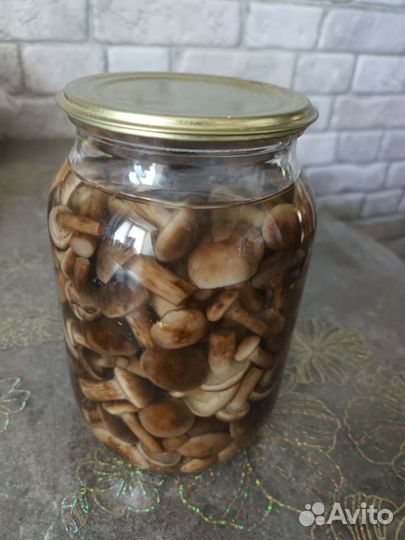 Вазочка с крышкой