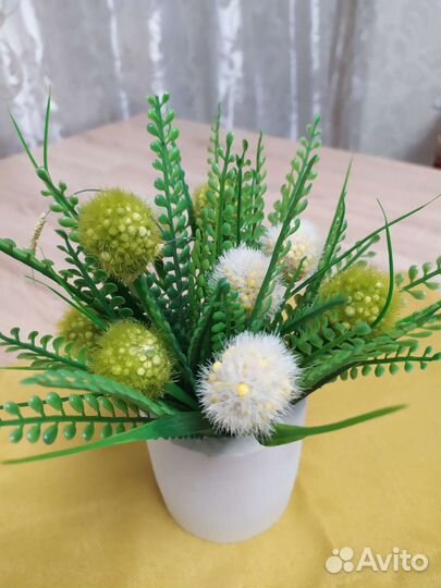 Мини букет - комплимент из искусственных цветов