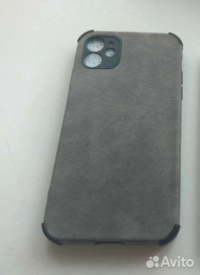 Чехол на iPhone 11