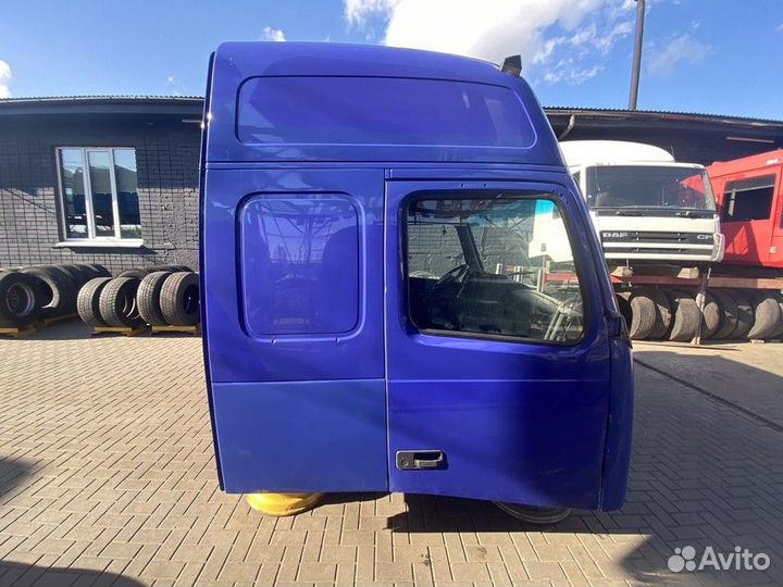 Дверь правая Volvo FH