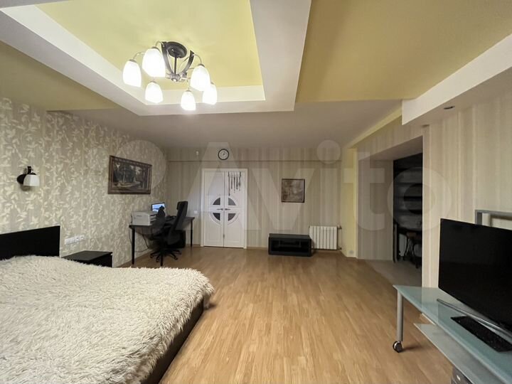 3-к. квартира, 124 м², 10/11 эт.