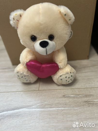 Плюшевый медведь со звуковым эффектом I love you