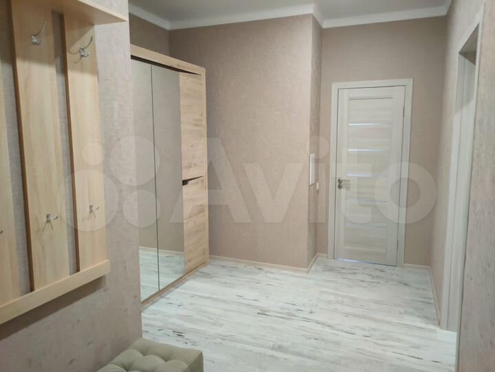 2-к. квартира, 74 м², 4/9 эт.