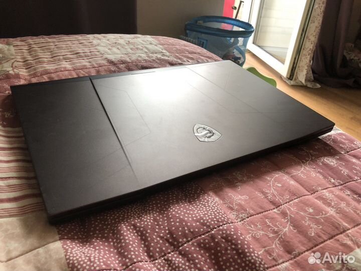 Ноутбук msi 17.3 i5-12500h