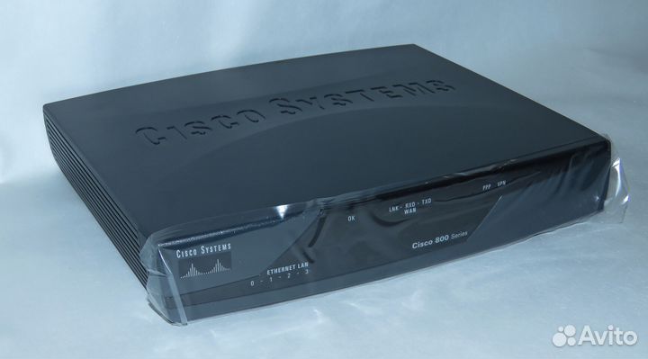Новый маршрутизатор роутер Cisco 851-K9 в коробке
