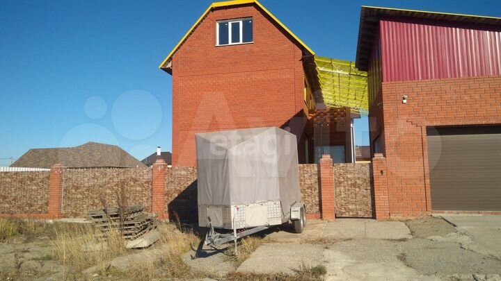 Коттедж 330 м² на участке 7 сот.