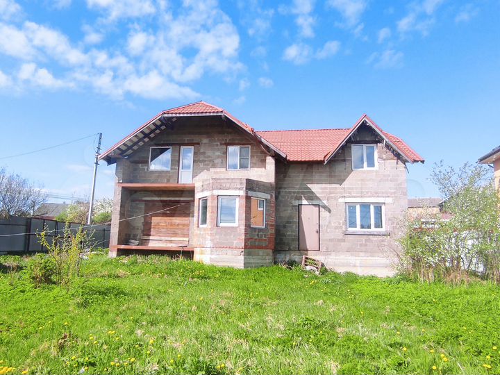 Дом 257 м² на участке 6 сот.