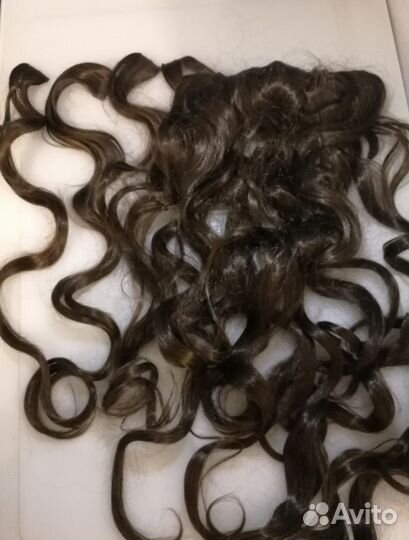 Искусственные волосы на заколках