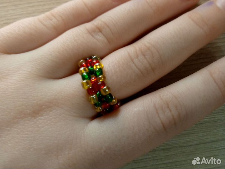 Кольцо из бисера