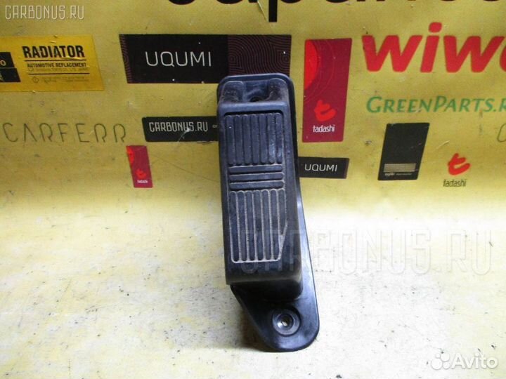 Обшивка салона Nissan March HK11