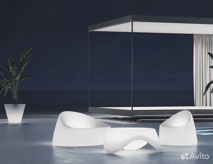 Уличное кресло