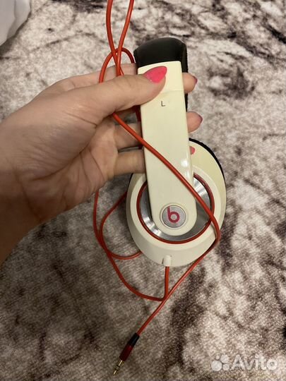 Проводные наушники