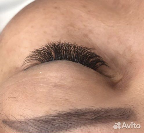 Наращивание ресниц, коррекция бровей