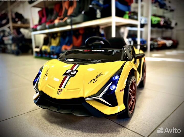 Полноприводный электромобиль машинка