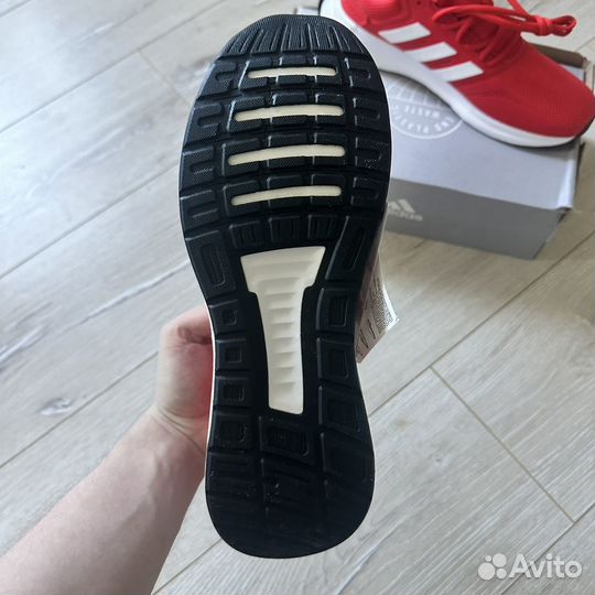 Кроссовки Adidas Runfalcon оригинал, новые