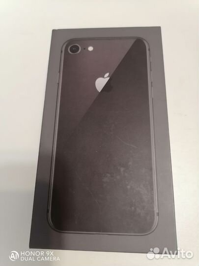 Коробка от iPhone