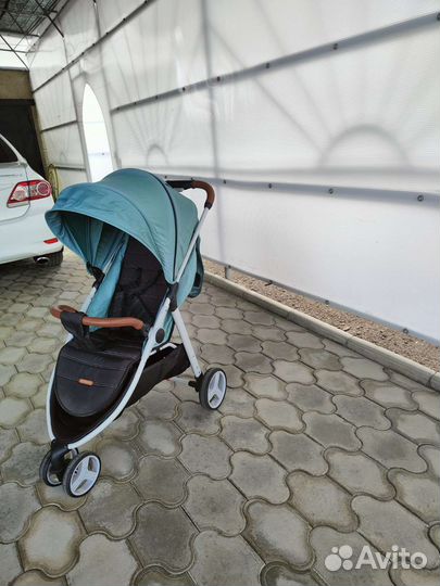 Коляска прогулочная