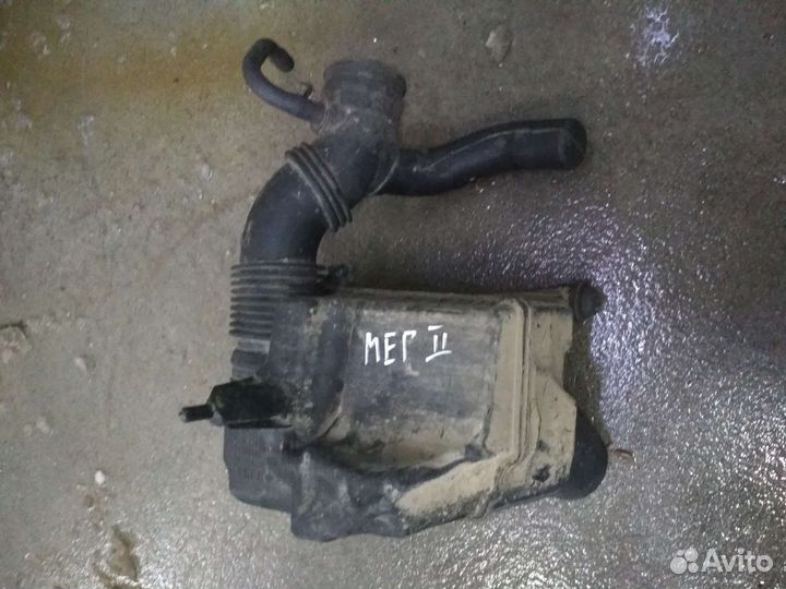 Корпус воздушного фильтра Renault Megane II