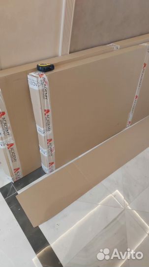 Двери межкомнатные белые новые,цена за 2шт
