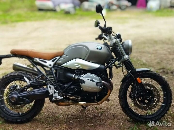 BMW R- Nine T scrambled