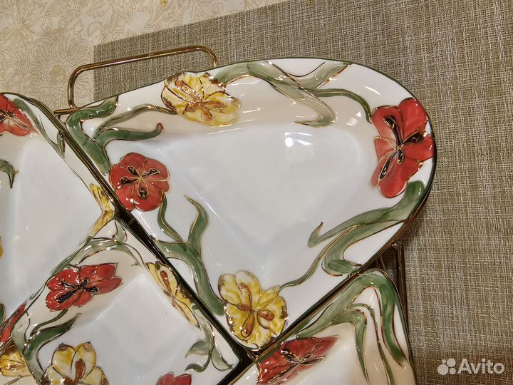 Менажница фарфоровая