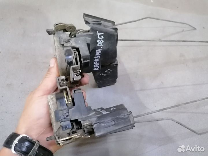 Замок двери задней для Mitsubishi Carisma (DA)