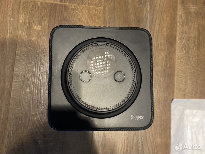 Яндекс станция макс