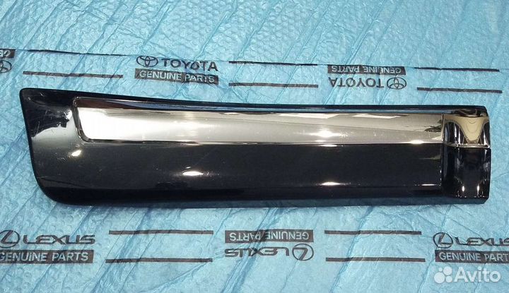 Молдинг Ленд Крузер 200 задний правый черный 12-15