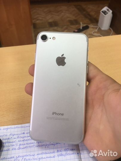 iPhone 7, 32 ГБ