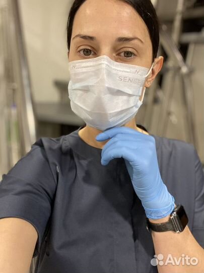 Подолог, мастер аппаратного педикюра