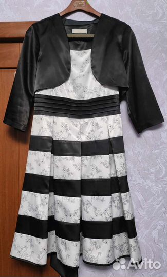 Вечернее праздничное платье