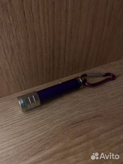 Красный лазир и фанарик